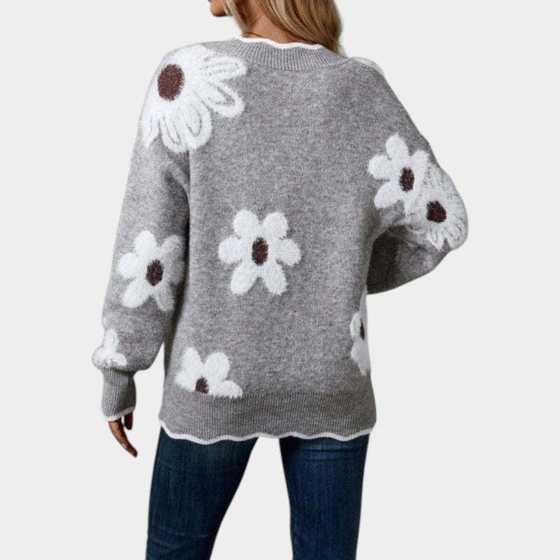 Klára – V-Neck Floral Pattern