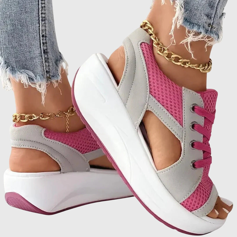 "Marlene™ | Mukavat Sandaalit" can be rewritten as "Marlene™ | Comfortable Sandals".