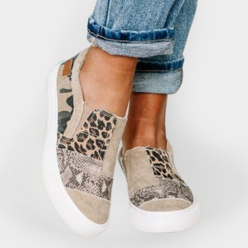 Magdalēna Elegant Urban Sneakers with Animal Print