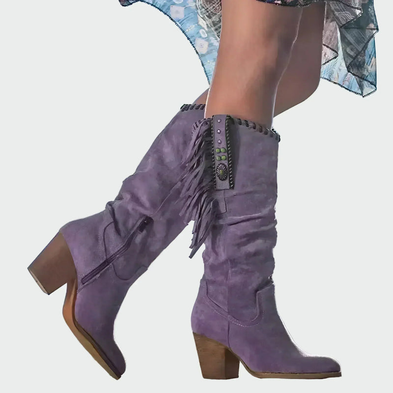 "Mukavat Nahkasaappaat" can be rewritten as "Mukavat Nahkasaappaat - Tyylikkäät ja Kestävät" (Comfortable Leather Boots - Stylish and Durable).