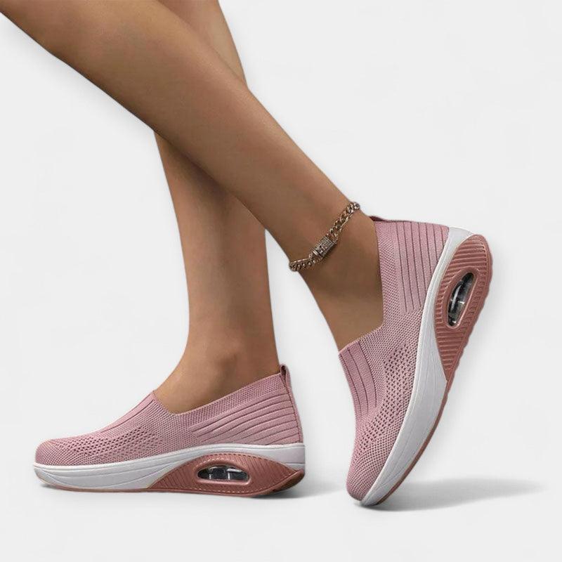 Karolīna | Tyylikkäät Ortopediset Slip-On Tennarit Mukavuudella