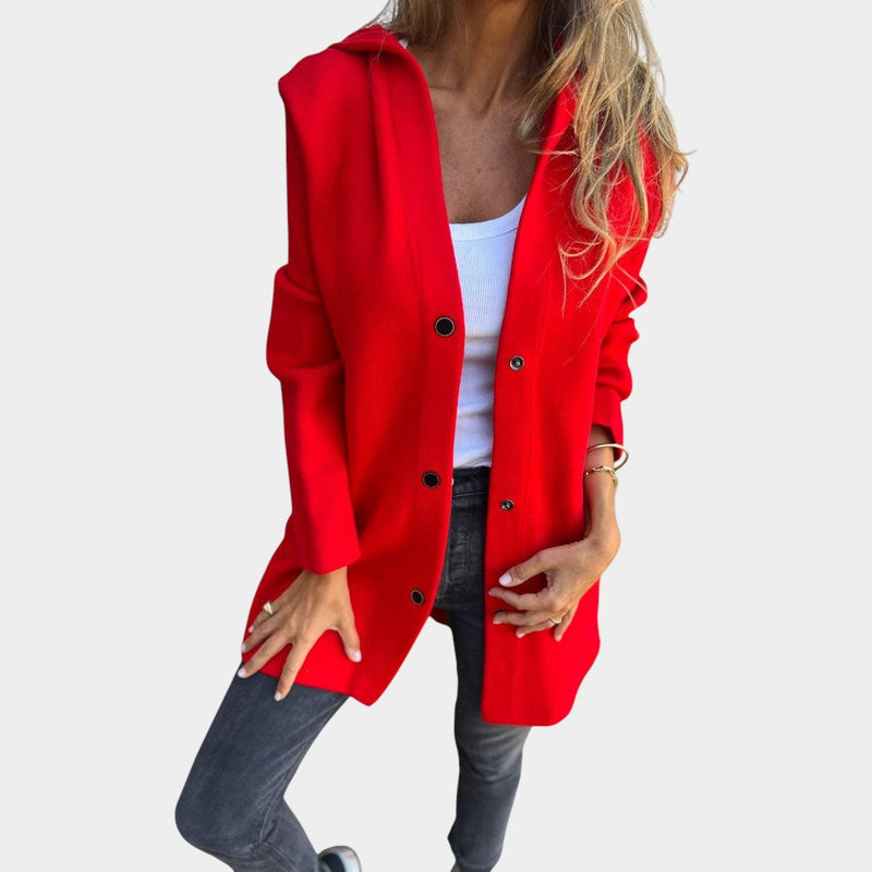 Karolīna - Mukava Takki" can be rewritten as "Karolīna - Comfortable Jacket.