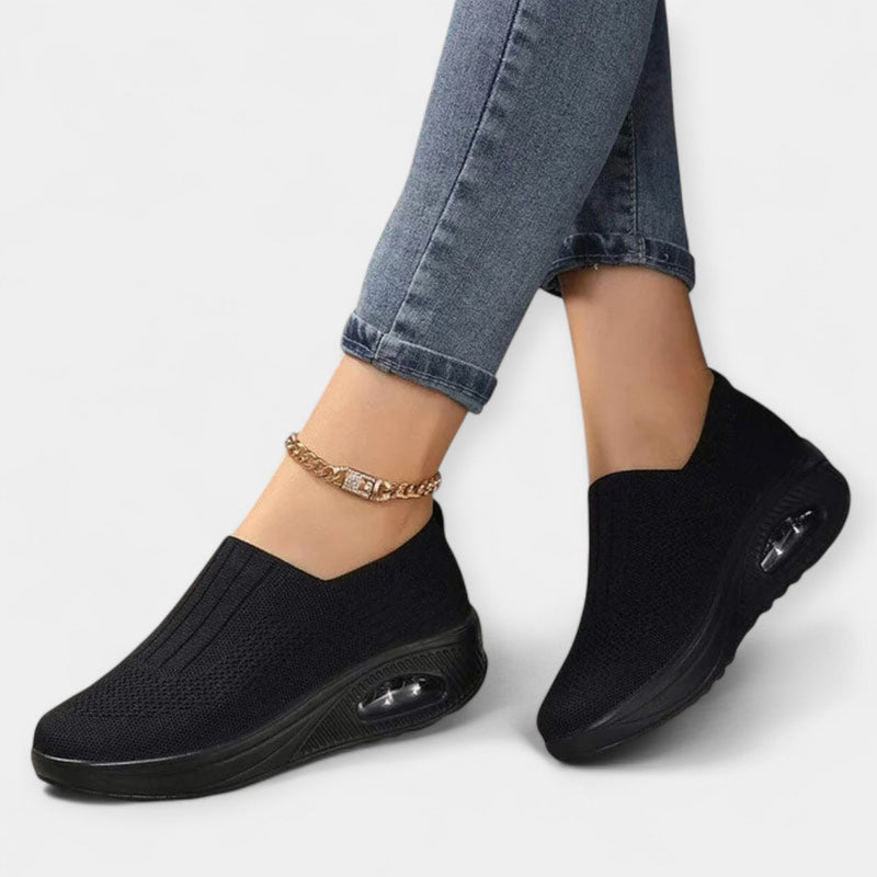 Karolīna | Tyylikkäät Ortopediset Slip-On Tennarit Mukavuudella