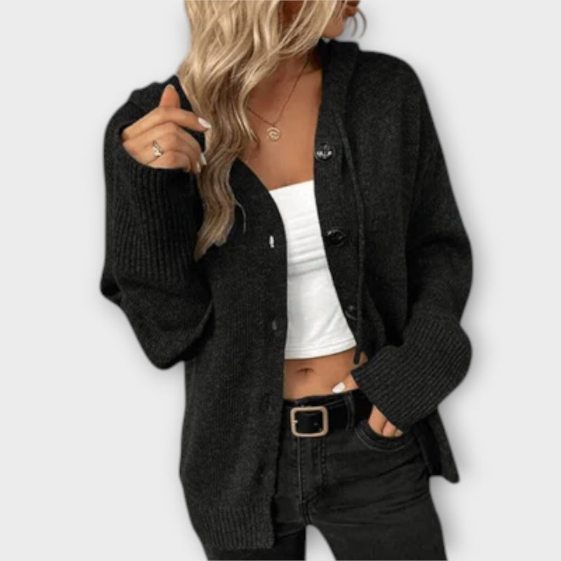Brittan - Neulecardigan Napeilla