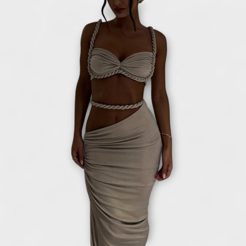 Jane - Tyylikäs gradienttikuvioinen kudottu crop-top ja overskirt -yhdistelmä