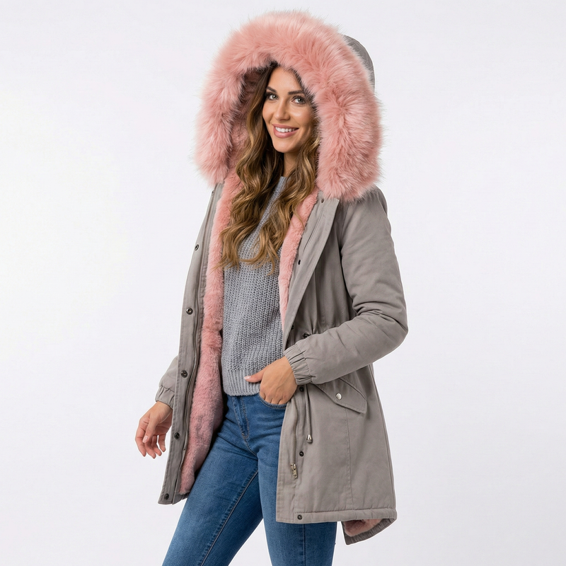 Adela | Tekokarvalla Varustettu Parka