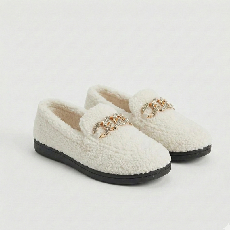 Karolína | Velvet Moccasins with Gold Chain