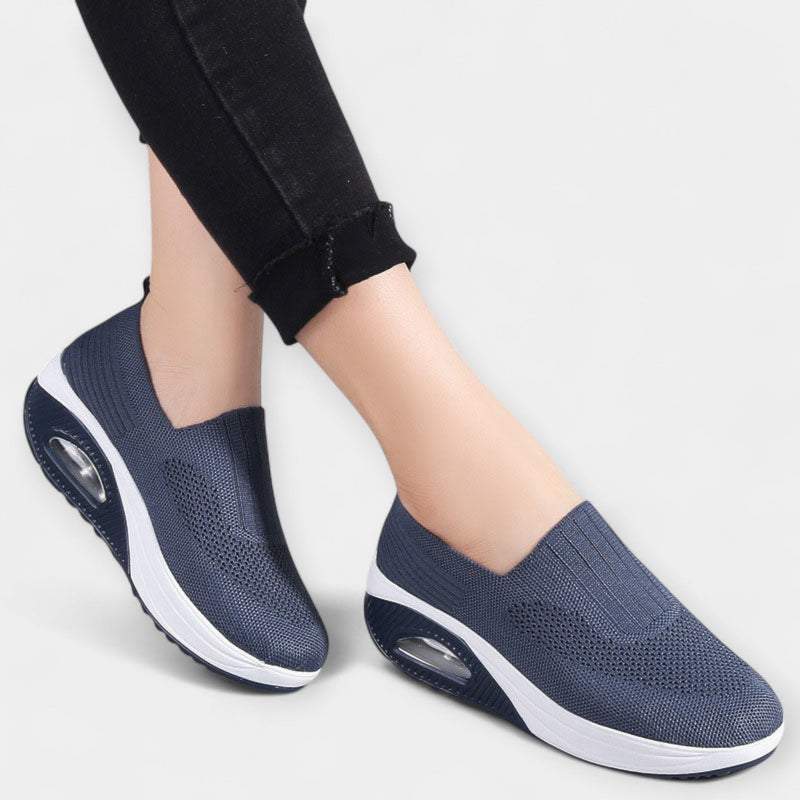 Karolīna | Tyylikkäät Ortopediset Slip-On Tennarit Mukavuudella