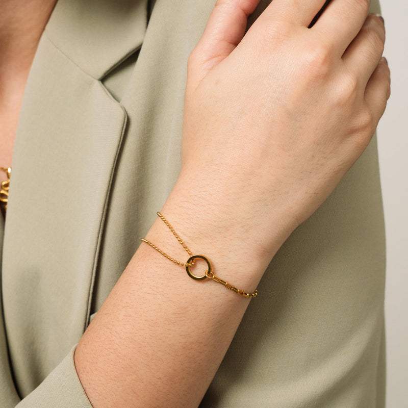 Karoliina Elegant Tennis Hand Pearl - Luxury for Everyday Use