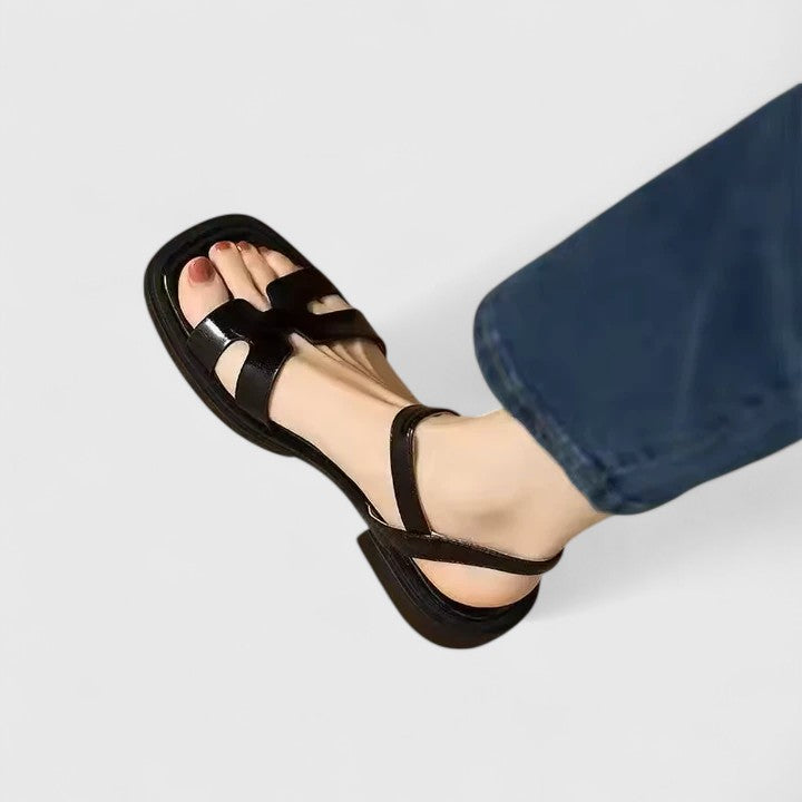 Deliane | Elegante matalat sandaalit