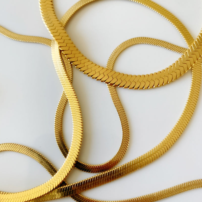Eva Elegants Madu Kaulakoru - Minimalist Design