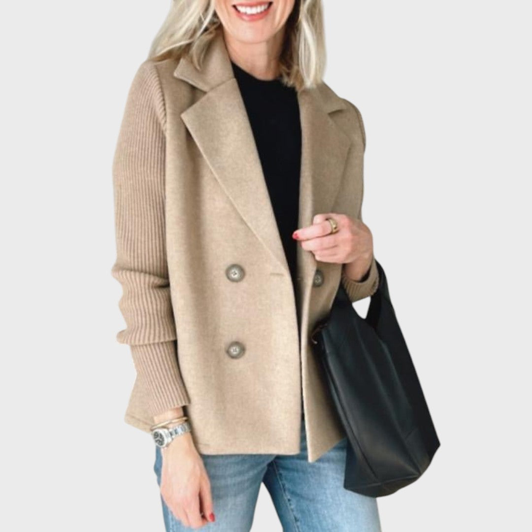 Emma – Tyylikäs takki neulehihoilla