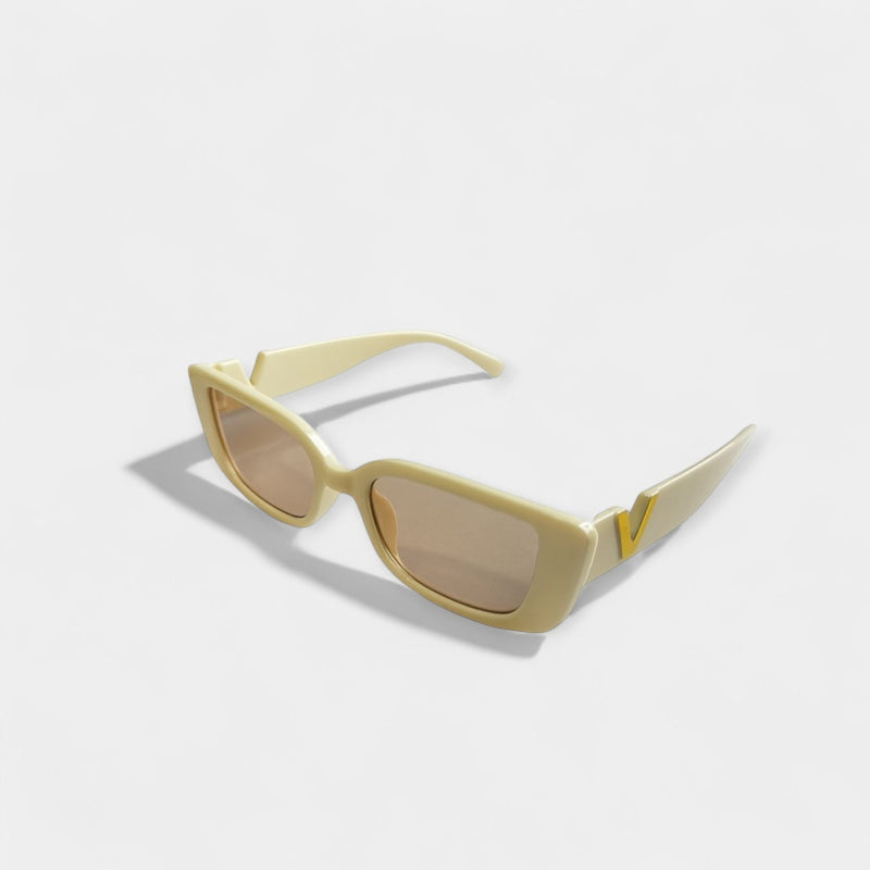 Magdalēna Elegant Metallic Sunglasses