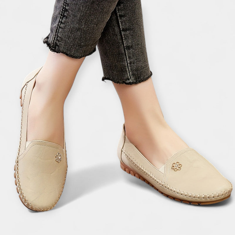 Karolína Elegants Slip-On Tennarit – Mukavat Päivittäiseen Käyttöön