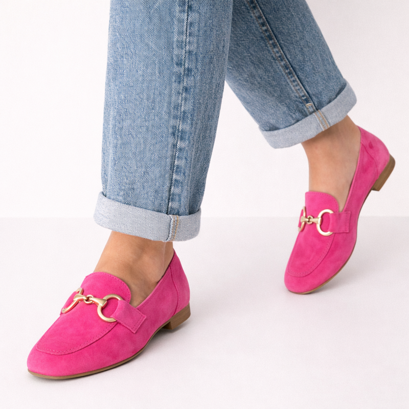Mae | Tyylikkäät loafers kultaisilla yksityiskohdilla" 

Here’s a revised version:  
"Mae | Tyylikkäät loafers kultaisilla detaljeilla